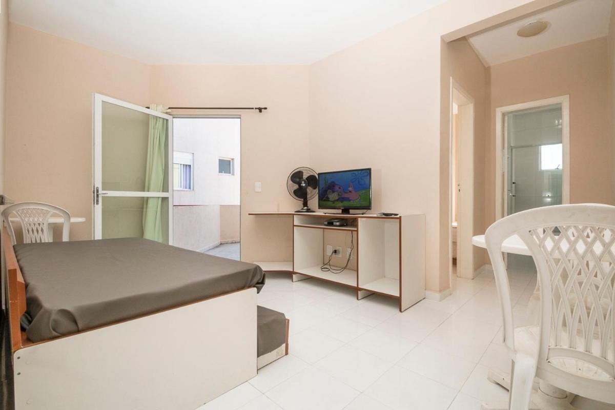Апартаменты Residencial Melfi 3 Ap.1 Frente Бомбиньяс Экстерьер фото