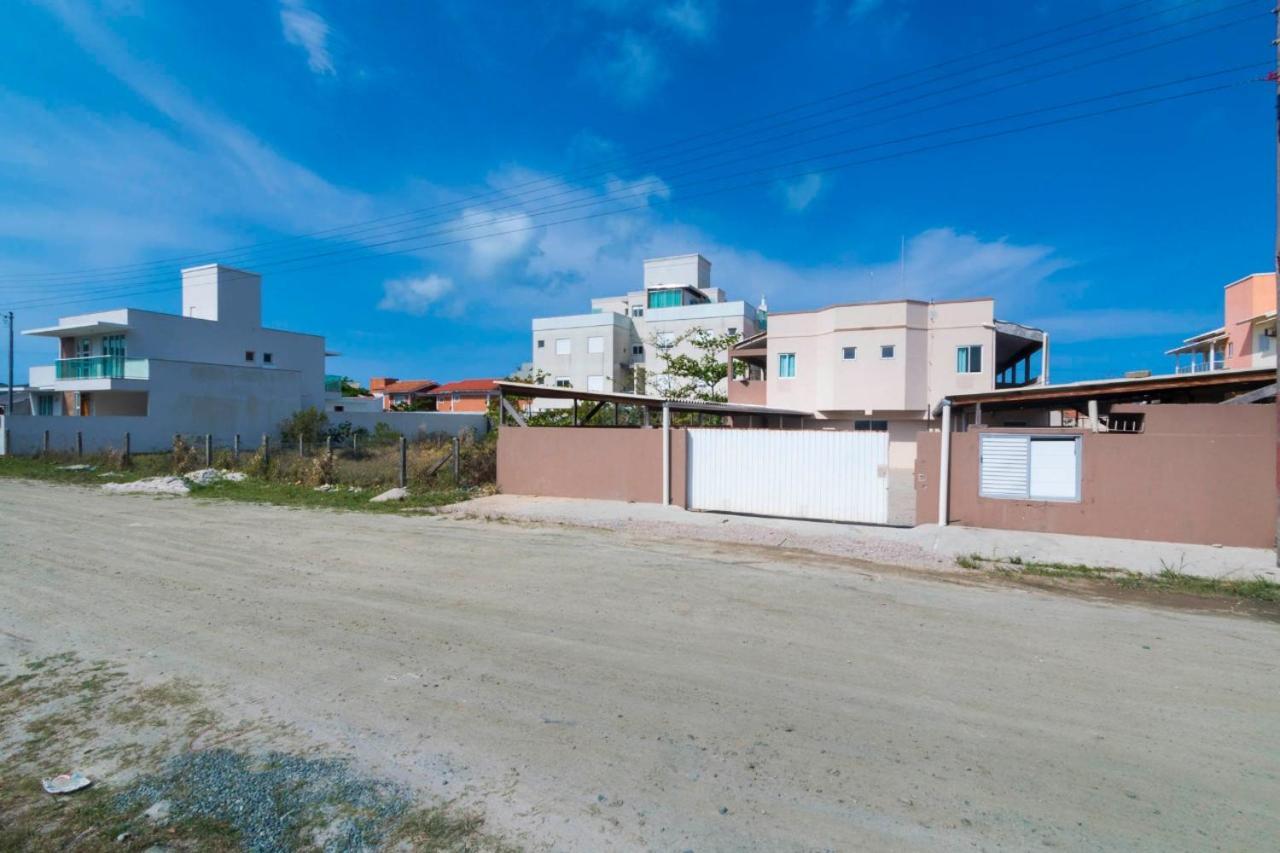 Апартаменты Residencial Melfi 3 Ap.1 Frente Бомбиньяс Экстерьер фото